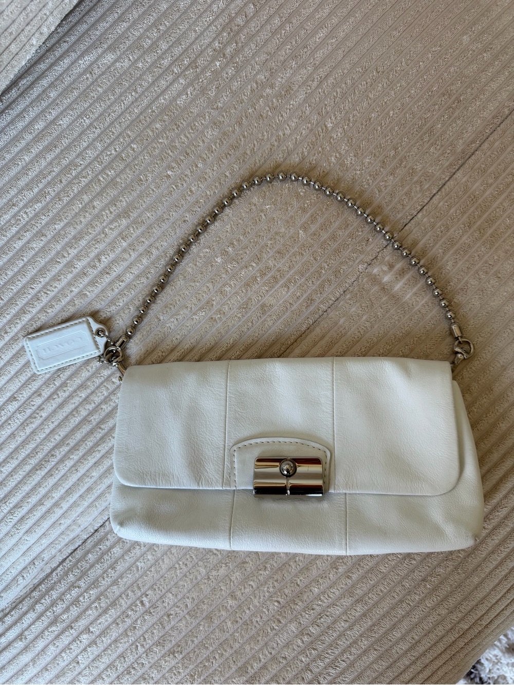 Coach White/Cream Leather Multiway Bag with Silver Chain
